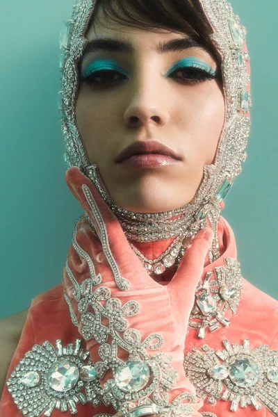 Look 4